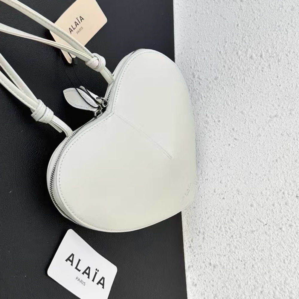 ALAIA Paris White Love Bag - Picture 3 of 5